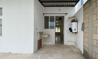 Casa en Venta en Privada Celestún, Fracc. Las Palmas, Kanasín