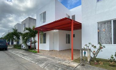 Casa en Venta en Privada Celestún, Fracc. Las Palmas, Kanasín