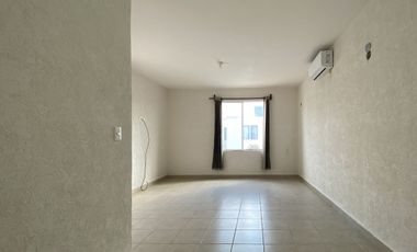 Casa en Venta en Privada Celestún, Fracc. Las Palmas, Kanasín