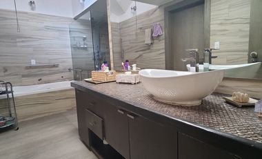 SE VENDE CASA EN LOMAS ANAHUAC