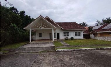 Venta de casa en La Montañeza, Club de Golf GTA