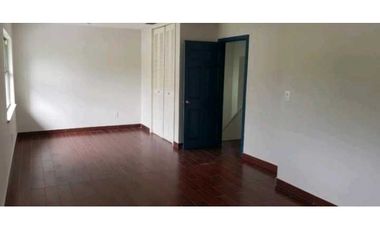 CASA DUPLEX EN CLAYTON 11REC 600M2 USO MULTIFUNCIONAL