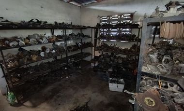Terreno en venta o alquiler con galera en La Chorrera (DR)