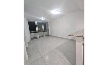 ALQUILO APARTAMENTO PH GREEN WOOD TORRE 100