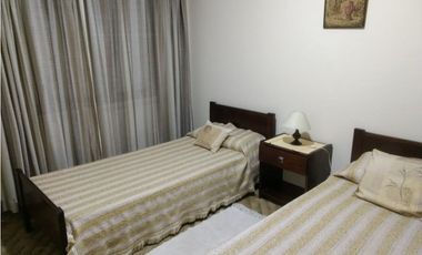 MOGOTES; AMPLIO CHALET  A 100 MTS DE LA COSTA (2º enero)