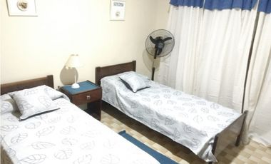 MOGOTES; AMPLIO CHALET  A 100 MTS DE LA COSTA (2º enero)