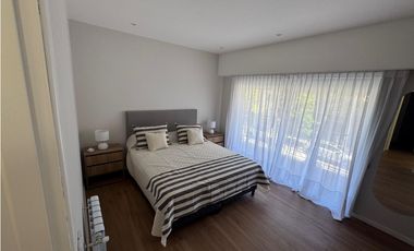 VENTA/ CHALET 5 AMBIENTES EN PH  / COCHERA Y PATIO / MAR DEL PLATA