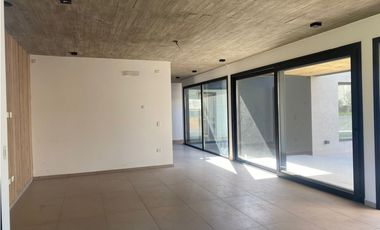 COSTA ESMERALDA- MARITIMO III LOTE 2 - VENTA