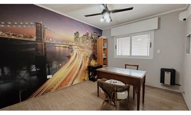 VENTA HERMOSA CASA 4 DORMITORIOS APTA CRÉDITO HIPOTECARIO