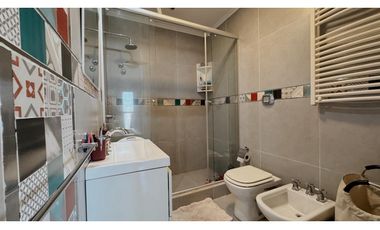 VENTA HERMOSA CASA 4 DORMITORIOS APTA CRÉDITO HIPOTECARIO