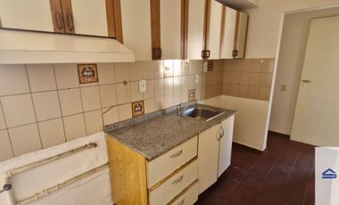 Departamento en alquiler c/ cochera en Luzuriaga