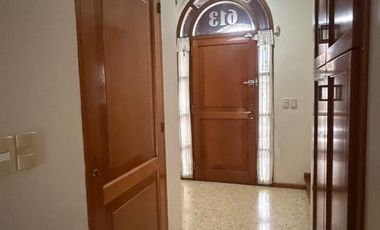 Chalet en venta en Bernal Centro