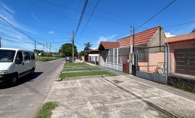 Casa en venta c/ cochera en Burzaco