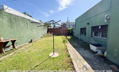 Casa en venta c/ cochera en Burzaco