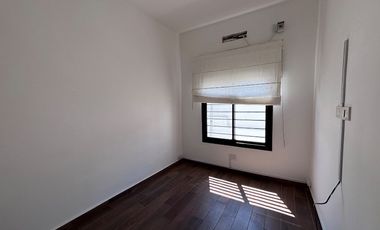 Casa PH en alquiler en Lanus Oeste