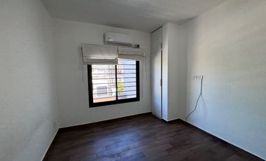 Casa PH en alquiler en Lanus Oeste
