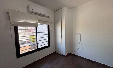 Casa PH en alquiler en Lanus Oeste