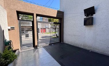 Casa PH en alquiler en Lanus Oeste