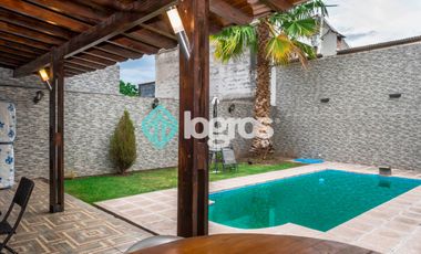 CASA EN ALQUILER CON COCHERA - TRES CERRITOS