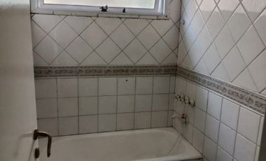 Casa PH en alquiler en Moron Centro