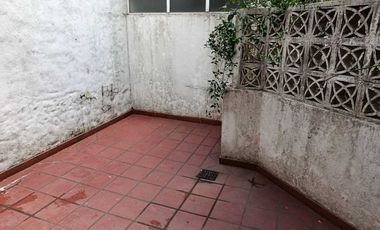 Casa PH en alquiler en Moron Centro
