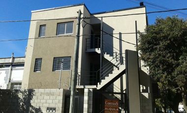 Departamento en alquiler en Bernal Centro