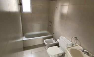 Departamento en alquiler en Bernal Centro