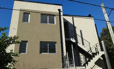 Departamento en alquiler en Bernal Centro