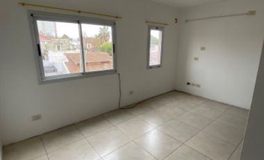 Departamento en alquiler en Bernal Centro