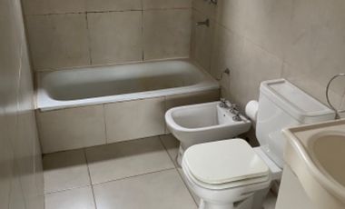 Departamento en alquiler en Bernal Centro