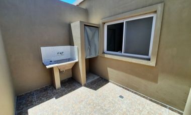 Departamento Tipo Casa en alquiler en Avellaneda Este