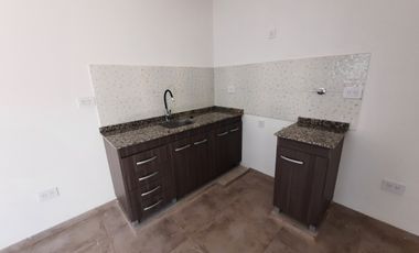 Departamento Tipo Casa en alquiler en Avellaneda Este