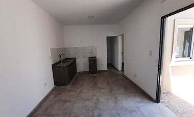 Departamento Tipo Casa en alquiler en Avellaneda Este