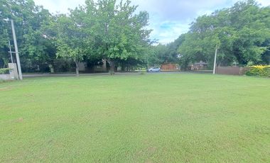 VENTA TERRENO BARRIO LAS CASUARINAS IBARLUCEA 1033,6 M2