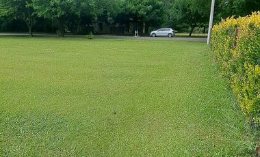 VENTA TERRENO BARRIO LAS CASUARINAS IBARLUCEA 1033,6 M2