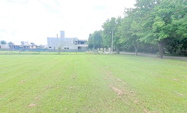 VENTA TERRENO BARRIO LAS CASUARINAS IBARLUCEA 1033,6 M2