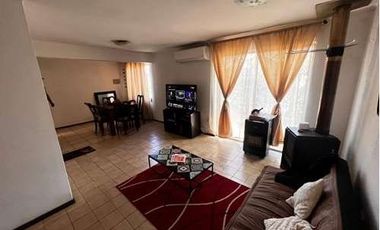 Casa en Venta en 12 1/2 sur 447, Villa Universitaria.