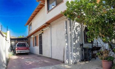 Casa en Venta en Obispo orrego 840