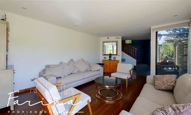 Casa en Arriendo en Las Hualtatas justo en la esquina con Pedro Lira Urquieta