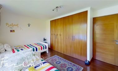 Casa en Arriendo en Las Hualtatas justo en la esquina con Pedro Lira Urquieta