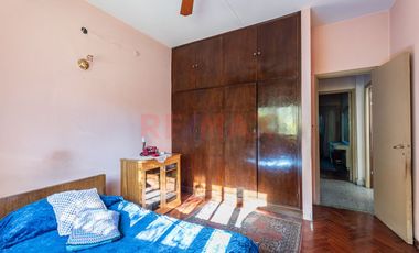 Casa con Jardin y cochera en Villa Lugano