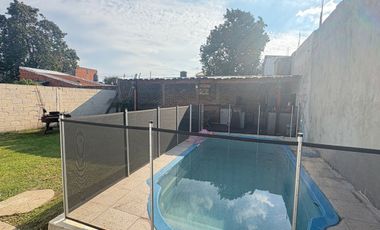 VENTA CASA MULTIFAMILIAR TALAR PILETA QUINCHO