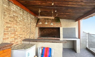 VENTA CASA MULTIFAMILIAR TALAR PILETA QUINCHO