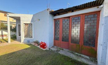 VENTA CASA MULTIFAMILIAR TALAR PILETA QUINCHO
