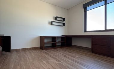 Casa de Lujo en Renta en Alcazar Poniente, Vallarta Universidad, Zapopan