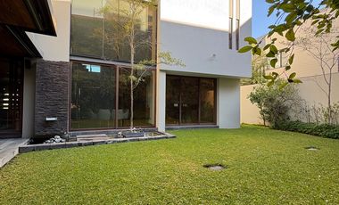 Casa de Lujo en Renta en Alcazar Poniente, Vallarta Universidad, Zapopan