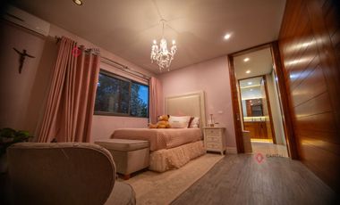 Hermosa casa de lujo en venta en Bosque de los Lagos con alberca y elevador