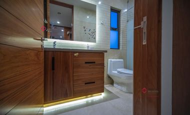 Hermosa casa de lujo en venta en Bosque de los Lagos con alberca y elevador