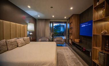 Hermosa casa de lujo en venta en Bosque de los Lagos con alberca y elevador