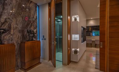 Hermosa casa de lujo en venta en Bosque de los Lagos con alberca y elevador